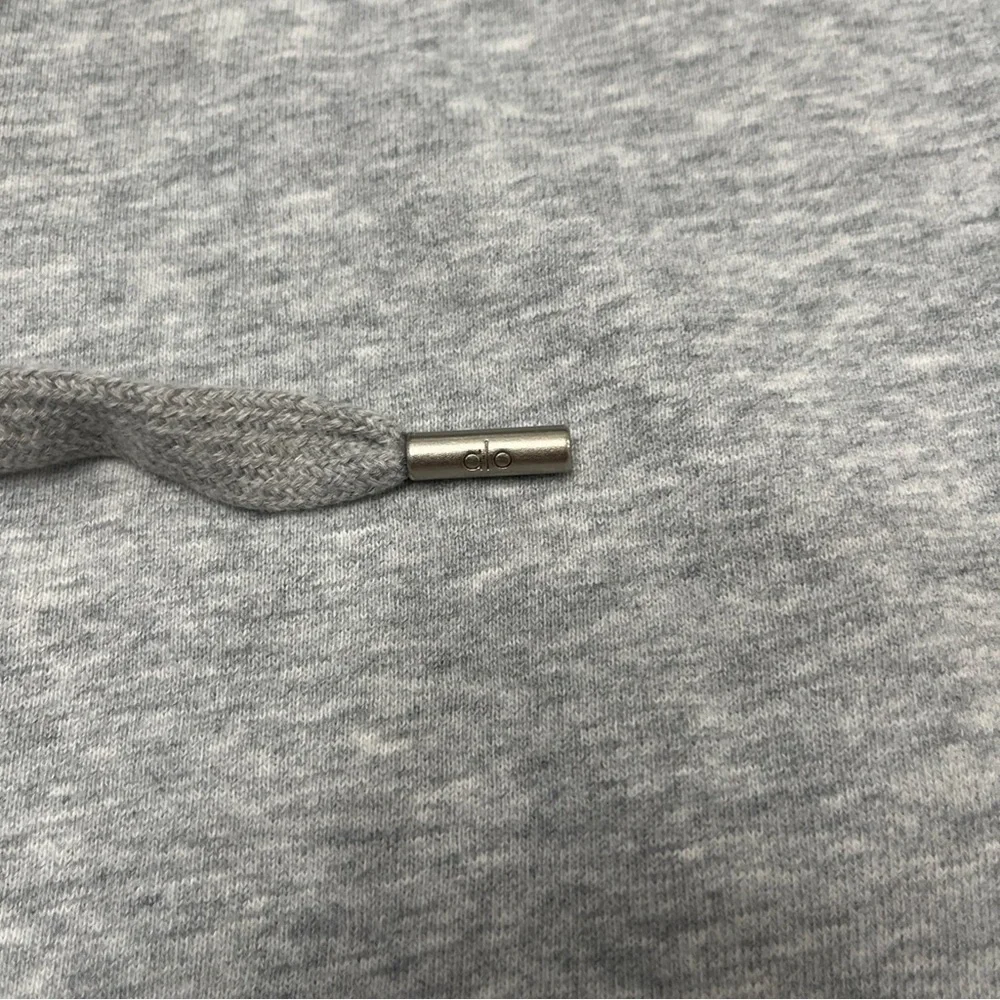 ALO Yoga Unisex Gray Zip-Up Hoodie and Jogger Set - Picture 3 of 16